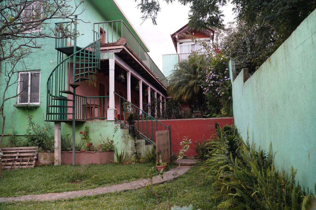 Casa Chapina Francesa Bed & Breakfast San Lorenzo El Tejar Luaran gambar